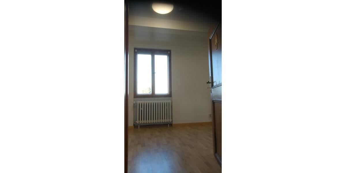 Dachgeschoßwohnung Blankenburg (Harz) - 3 Zimmer, 80 m&sup2;, 500&euro; | Angebot:26062886
