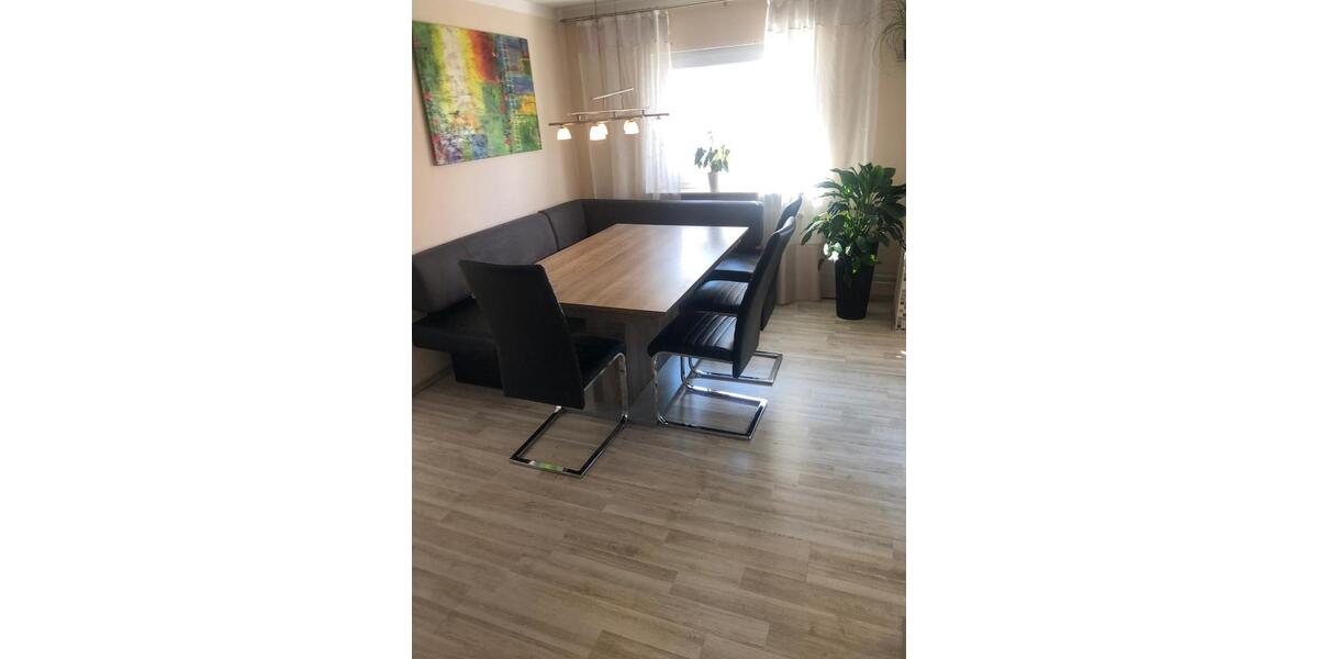 Maisonettenwohnung Dunningen - 5 Zimmer, 130 m&sup2;, 1.240&euro; | Angebot:26238435