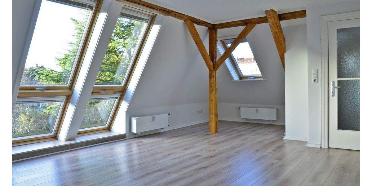 Etagenwohnung Kiel Blücherplatz - 2 Zimmer, 80 m&sup2;, 1.050&euro; | Angebot:25834571