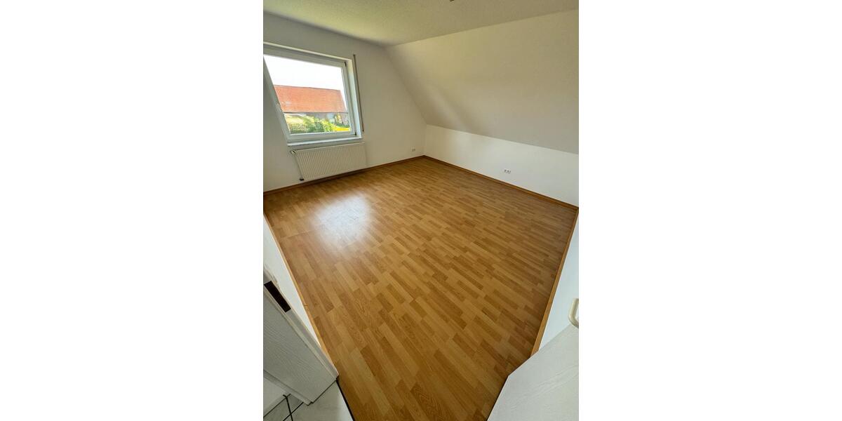 Dachgeschoßwohnung Lohne (Oldenburg) - 4 Zimmer, 140 m&sup2;, 1.100&euro; | Angebot:26698574