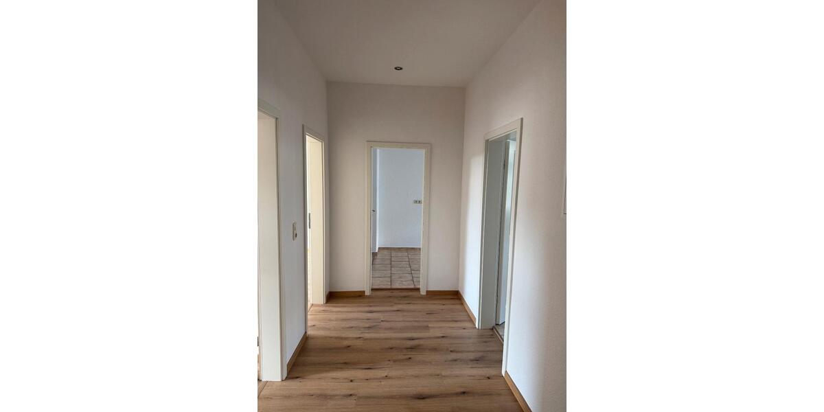 Etagenwohnung Markkleeberg - 2 Zimmer, 62 m&sup2;, 690&euro; | Angebot:26688570