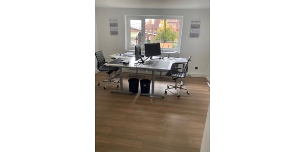Einfamilienhaus Schwülper - 8 Zimmer, 230 m&sup2;, 2.000&euro; | Angebot:26364965