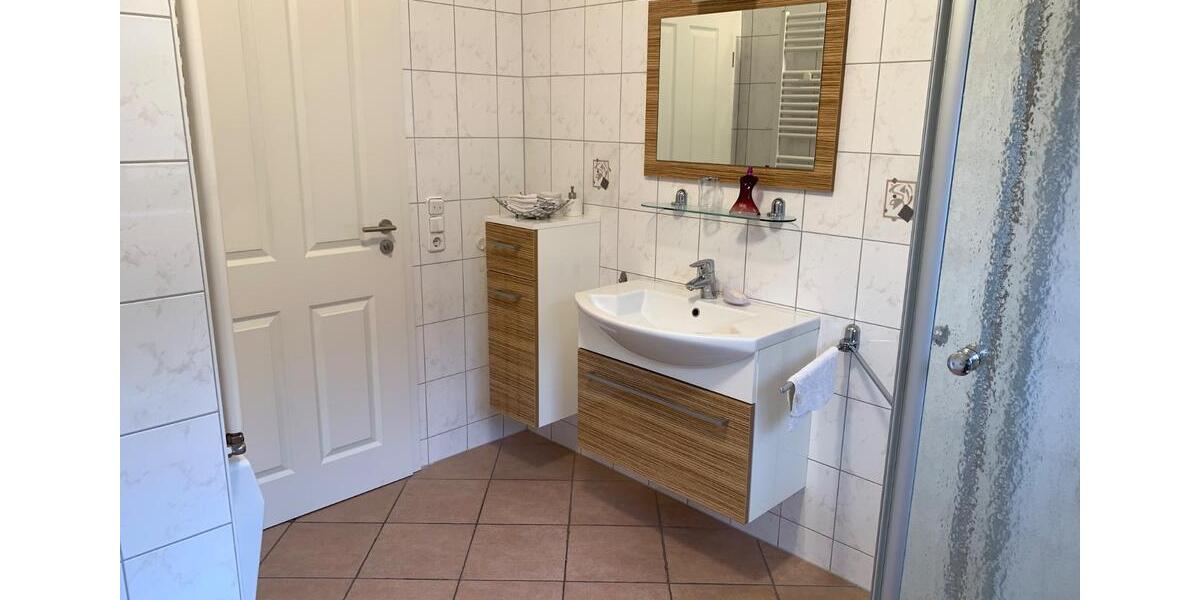 Etagenwohnung Bergheim - 3 Zimmer, 115 m&sup2;, 1.150&euro; | Angebot:26131925