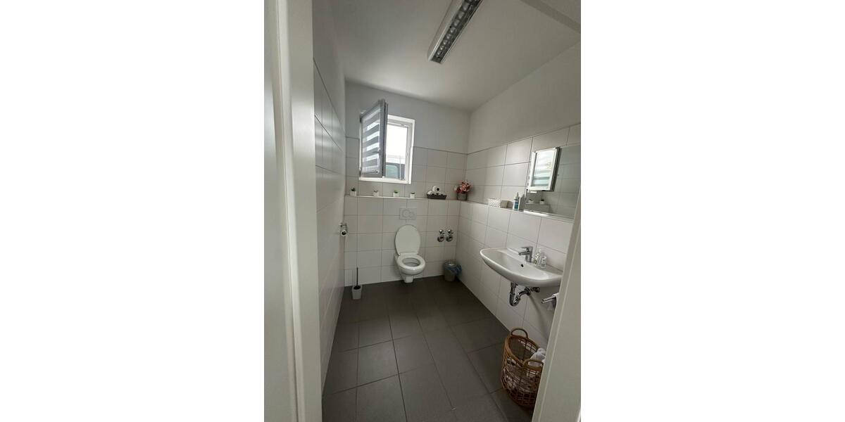 Gewerbeobjekt Steinen - 900&euro; | Angebot:25833858