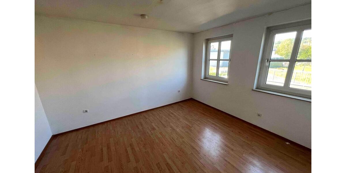 Erdgeschoßwohnung Wanfried - 2 Zimmer, 52 m&sup2;, 300&euro; | Angebot:25271963