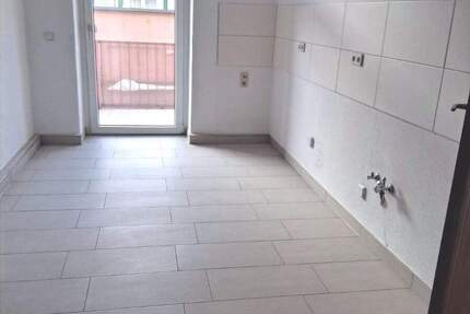 Wohnung Magdeburg Stadtfeld Ost - 4 Zimmer, 104 m&sup2;, 940&euro; | Angebot:25156421