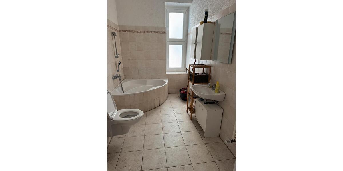 Etagenwohnung Ludwigshafen am Rhein - 1 Zimmer, 20 m&sup2;, 370&euro; | Angebot:26704246