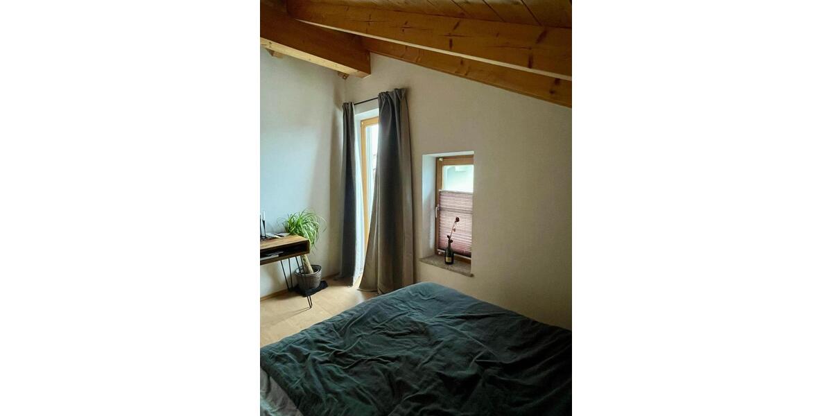 Etagenwohnung Holzkirchen - 2 Zimmer, 62 m&sup2;, 1.250&euro; | Angebot:24803911
