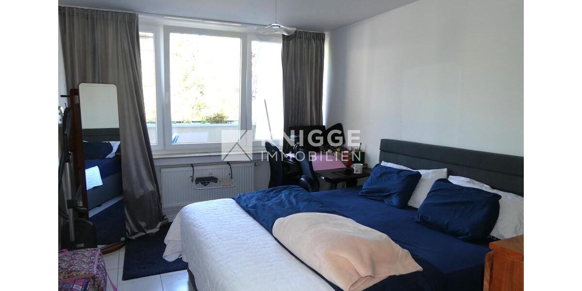 Etagenwohnung Bergisch Gladbach - 2 Zimmer, 71 m&sup2;, 740&euro; | Angebot:26645573