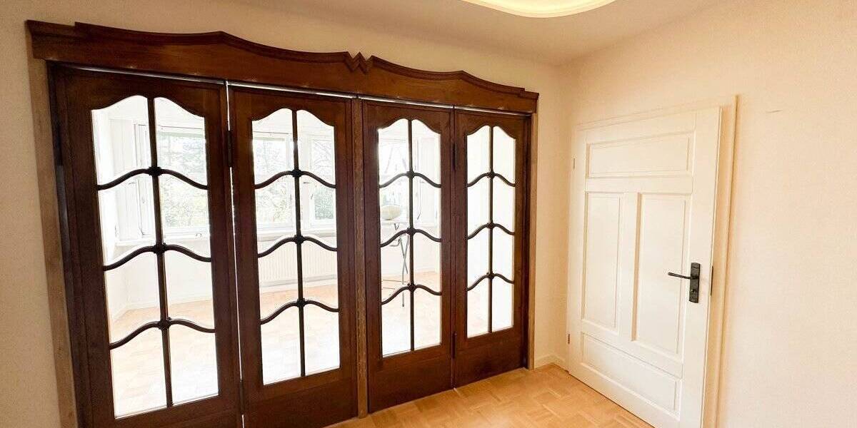 Gewerbeobjekt Limbach-Oberfrohna Oberfrohna - 5 Zimmer, 153 m&sup2;, 1.683&euro; | Angebot:25821007