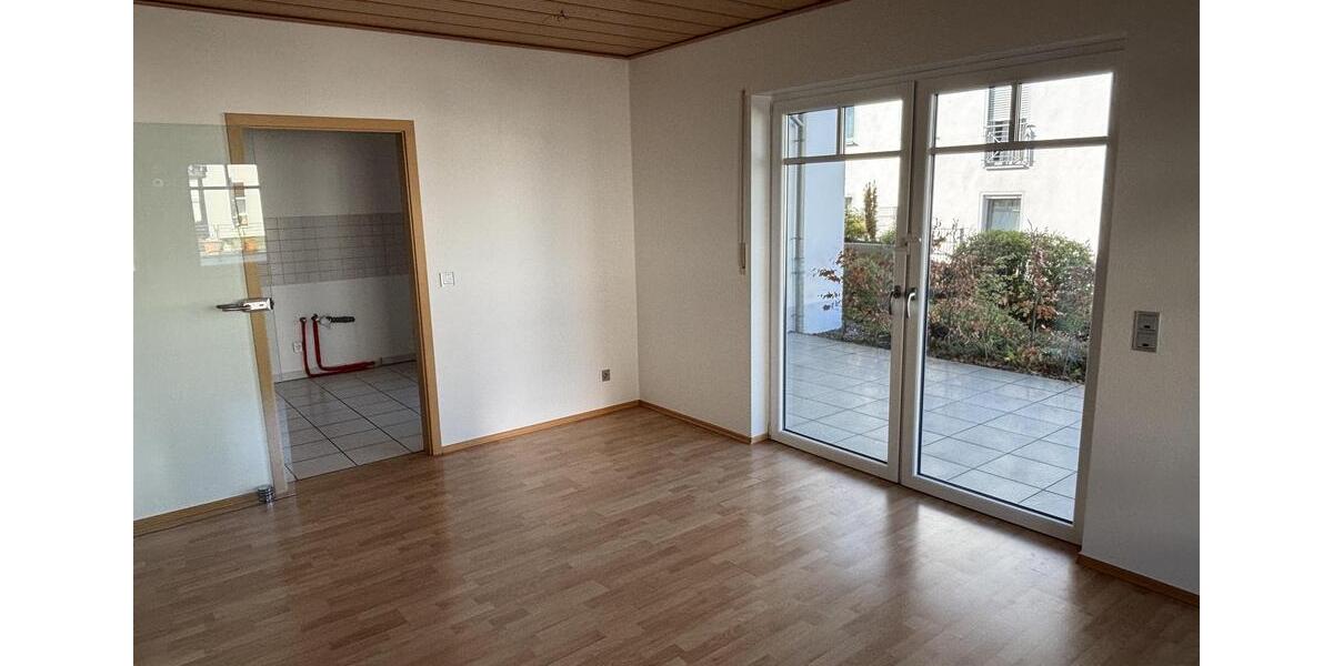 Erdgeschoßwohnung Nümbrecht - 3 Zimmer, 81 m&sup2;, 900&euro; | Angebot:26235359
