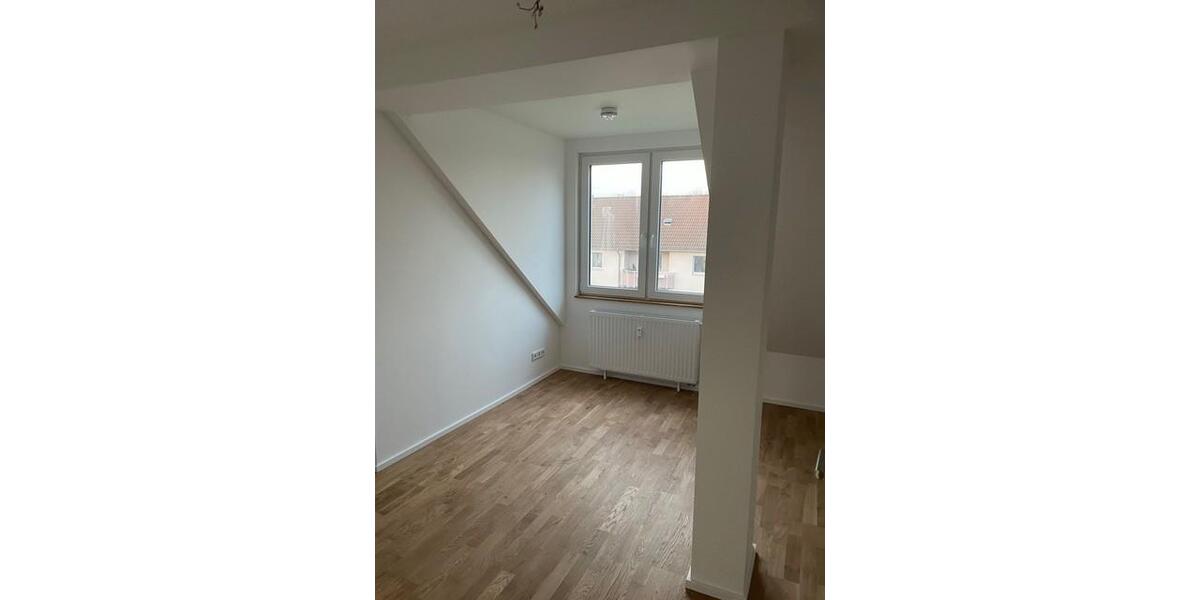 Dachgeschoßwohnung Wunstorf - 3 Zimmer, 85 m&sup2;, 780&euro; | Angebot:24716576