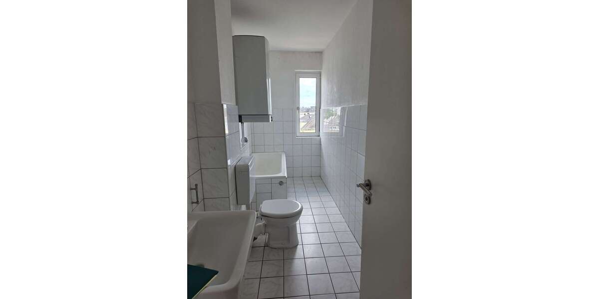 Etagenwohnung Bad Nauheim - 2 Zimmer, 69 m&sup2;, 630&euro; | Angebot:26093491