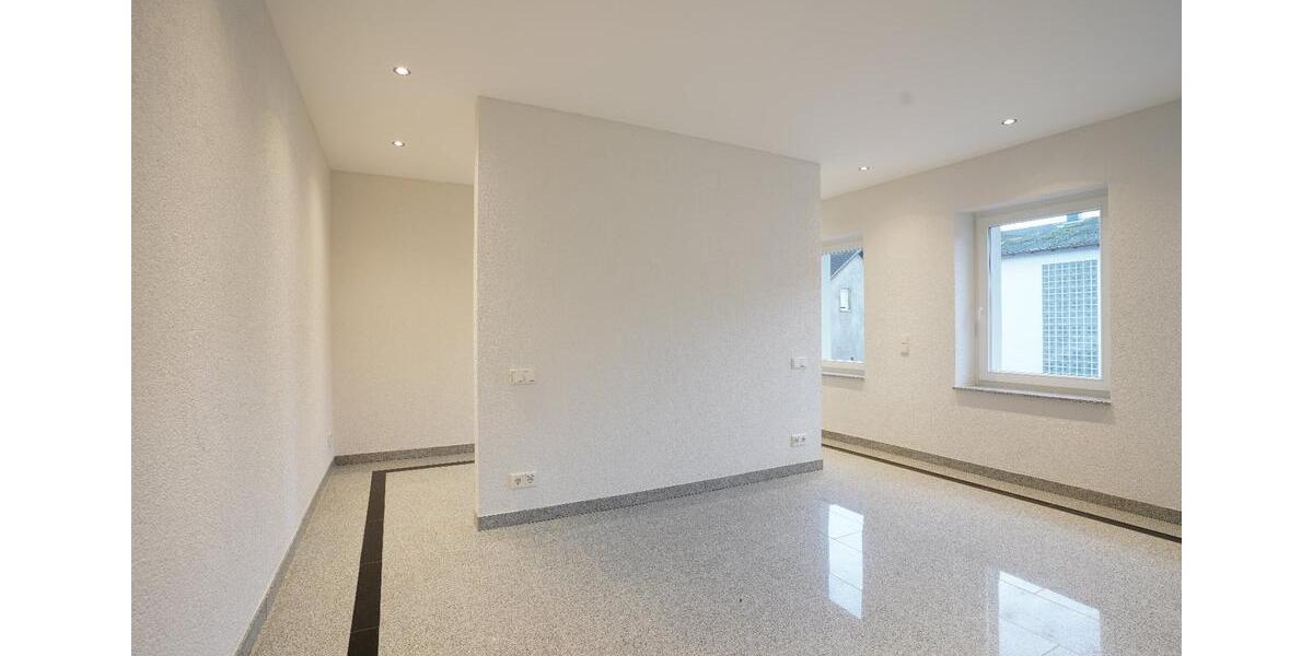 Etagenwohnung Überherrn - 2 Zimmer, 103 m&sup2;, 850&euro; | Angebot:26254544