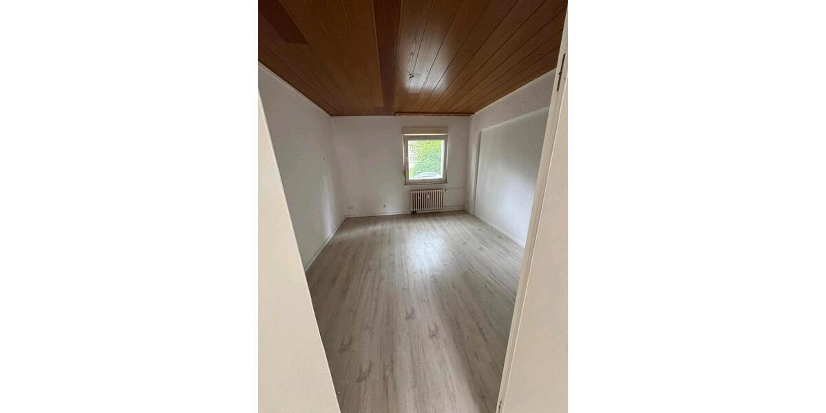 Erdgeschoßwohnung Gelsenkirchen Gelsenkirchen-West - 3 Zimmer, 60 m&sup2;, 650&euro; | Angebot:26639534