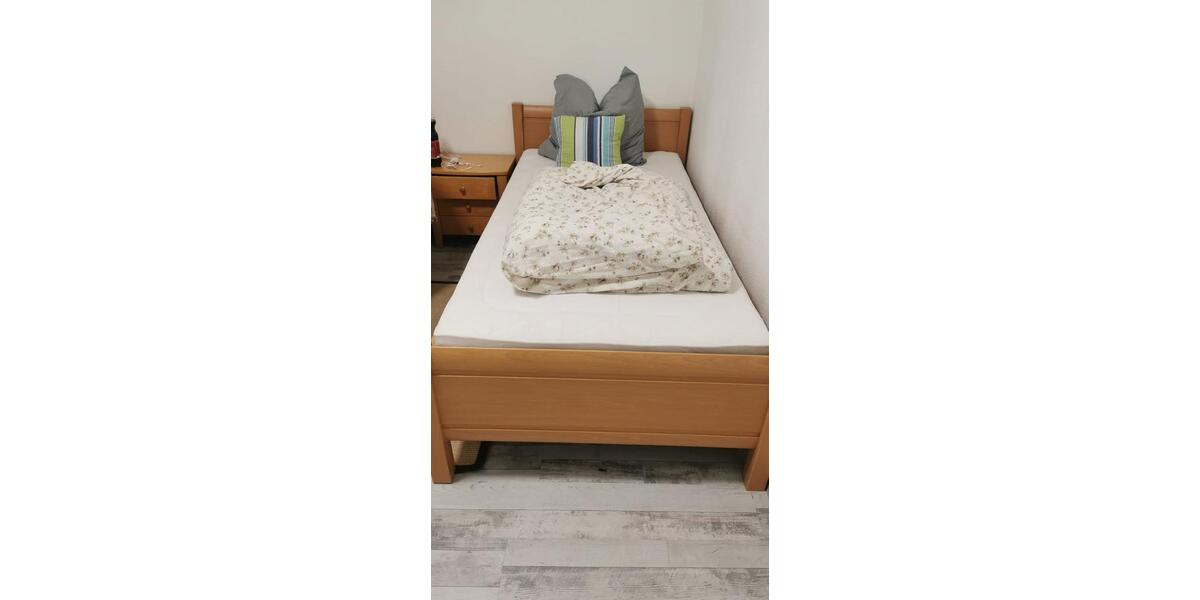 Wohnen auf Zeit Spenge - 3 Zimmer, 156 m&sup2;, 18&euro; | Angebot:25910811