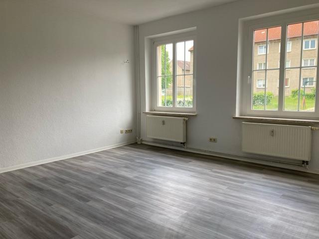 Etagenwohnung Dessau-Roßlau Brambach - 3 Zimmer, 83 m&sup2;, 480&euro; | Angebot:26561560