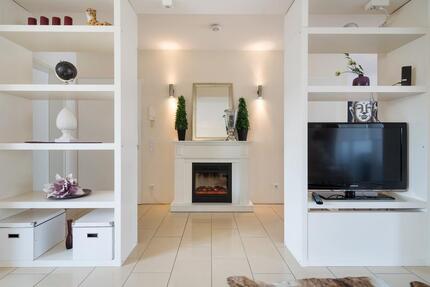Exclusiv,möblierte Wohnung in Düsseldorf-Oberkassel.60 qm, NK. Inkl. zimmer