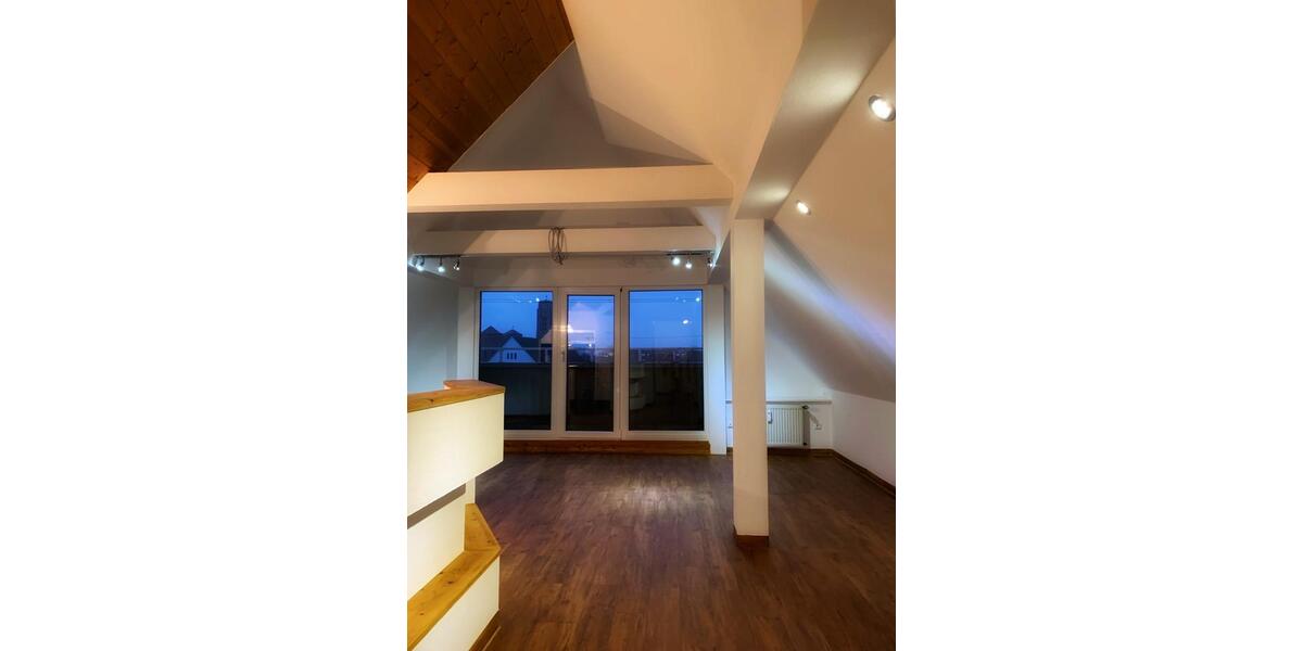 Dachgeschoßwohnung Augsburg Oberhausen - 2 Zimmer, 60 m&sup2;, 710&euro; | Angebot:26363013