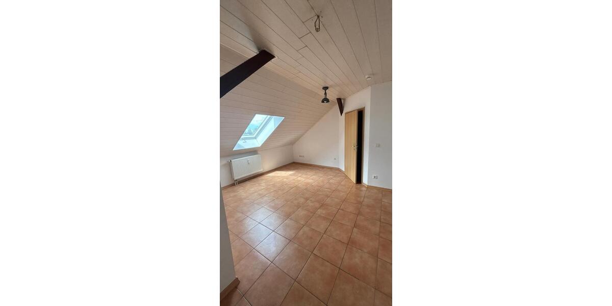 Dachgeschoßwohnung Salzwedel - 2 Zimmer, 345&euro; | Angebot:21566595