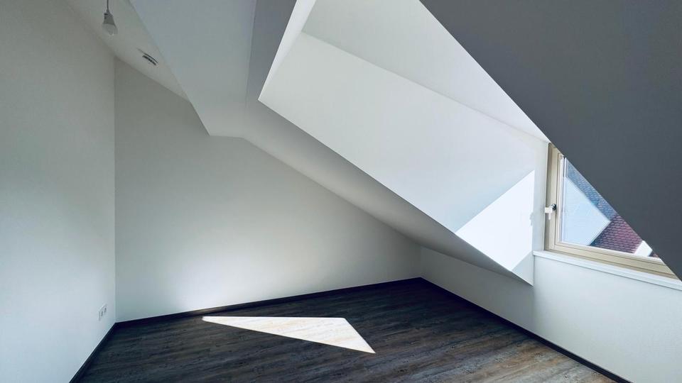 Dachgeschoßwohnung Adlkofen - 3 Zimmer, 84 m&sup2;, 1.029&euro; | Angebot:24848443