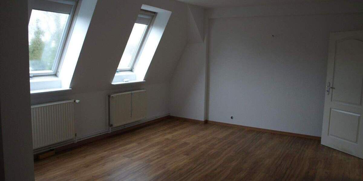 Etagenwohnung Zossen - 3 Zimmer, 101 m&sup2;, 1.060&euro; | Angebot:24910969