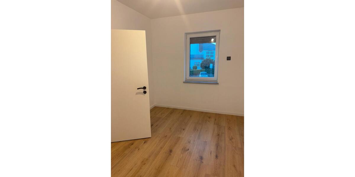 Erdgeschoßwohnung Brilon - 4 Zimmer, 108 m&sup2;, 1.250&euro; | Angebot:26097236