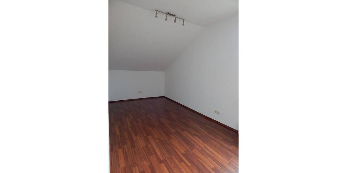 Etagenwohnung Göttingen Weende - 4 Zimmer, 90 m&sup2;, 790&euro; | Angebot:25864259