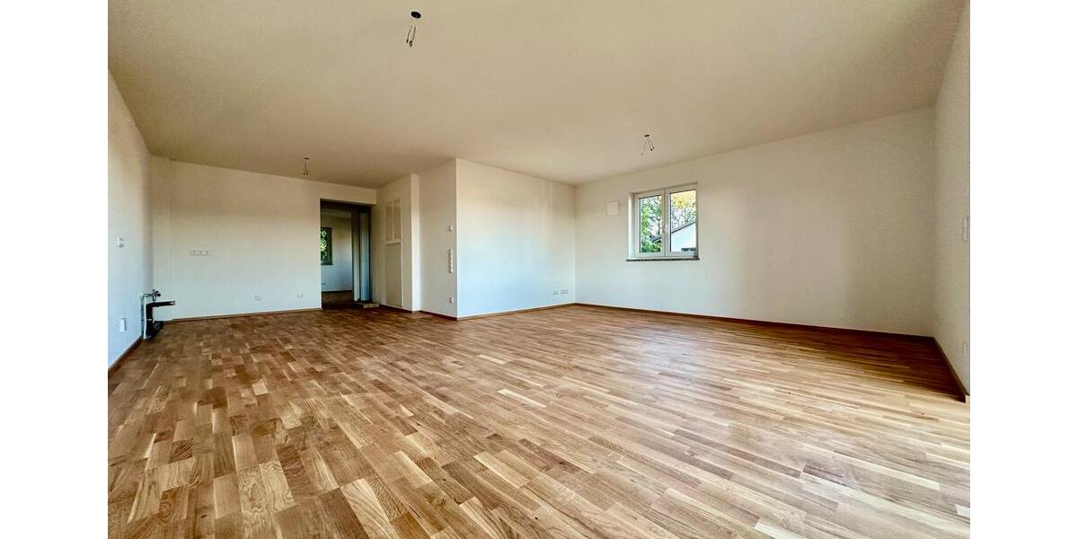 Dachgeschoßwohnung Unterdietfurt - 3 Zimmer, 90 m&sup2;, 1.000&euro; | Angebot:24678585