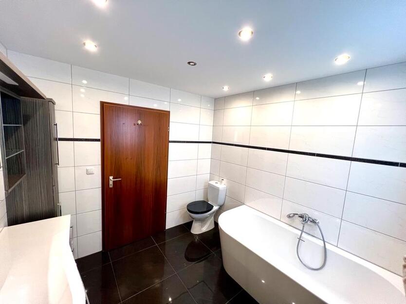 Traumhafte 90 m² 3-Zimmer-Wohnung mit Garten & Weitblick, 96132