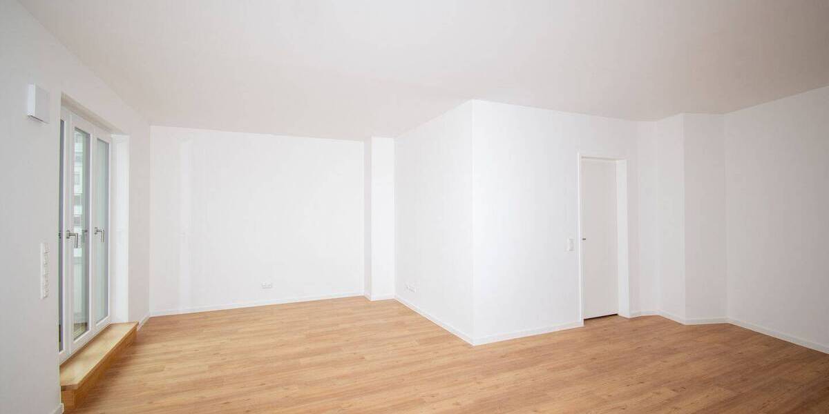 Etagenwohnung Leipzig Reudnitz-Thonberg - 4 Zimmer, 131 m&sup2;, 1.740&euro; | Angebot:24040061