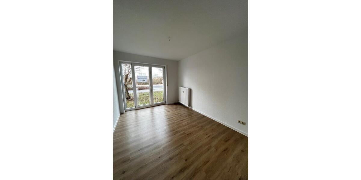 Erdgeschoßwohnung Zwickau Zwickau-West - 3 Zimmer, 71 m&sup2;, 580&euro; | Angebot:25974100