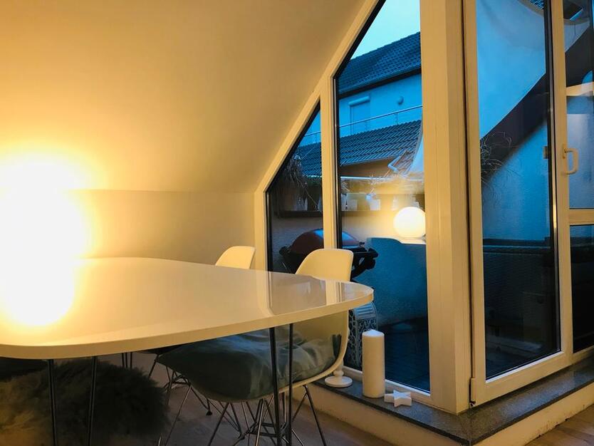 Stilvolle möblierte 2 Zi. Maisonette inkl. NK zimmer