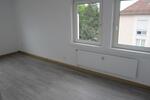Helle, renovierte 2-Zimmer-Wohnung mit Balkon wartet auf Sie! zimmer