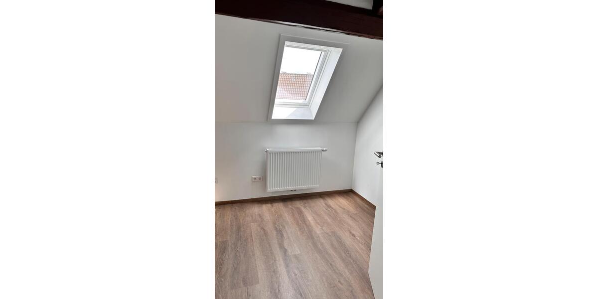 Dachgeschoßwohnung Welzheim - 4 Zimmer, 100 m&sup2;, 700&euro; | Angebot:26454696