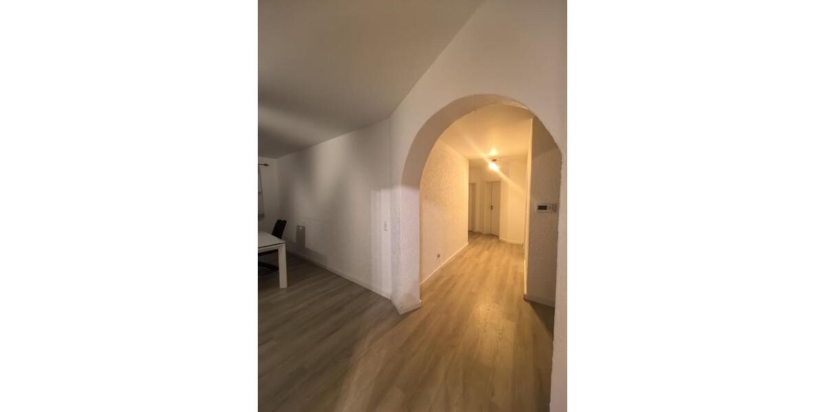 Erdgeschoßwohnung Kirchheimbolanden - 4 Zimmer, 100 m&sup2;, 1.050&euro; | Angebot:26614414