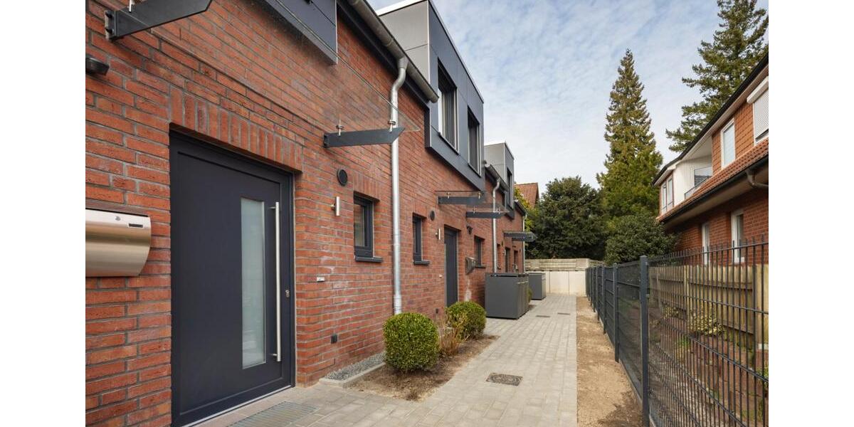 Reihenhaus Stade - 5 Zimmer, 129 m&sup2;, 1.750&euro; | Angebot:26340692