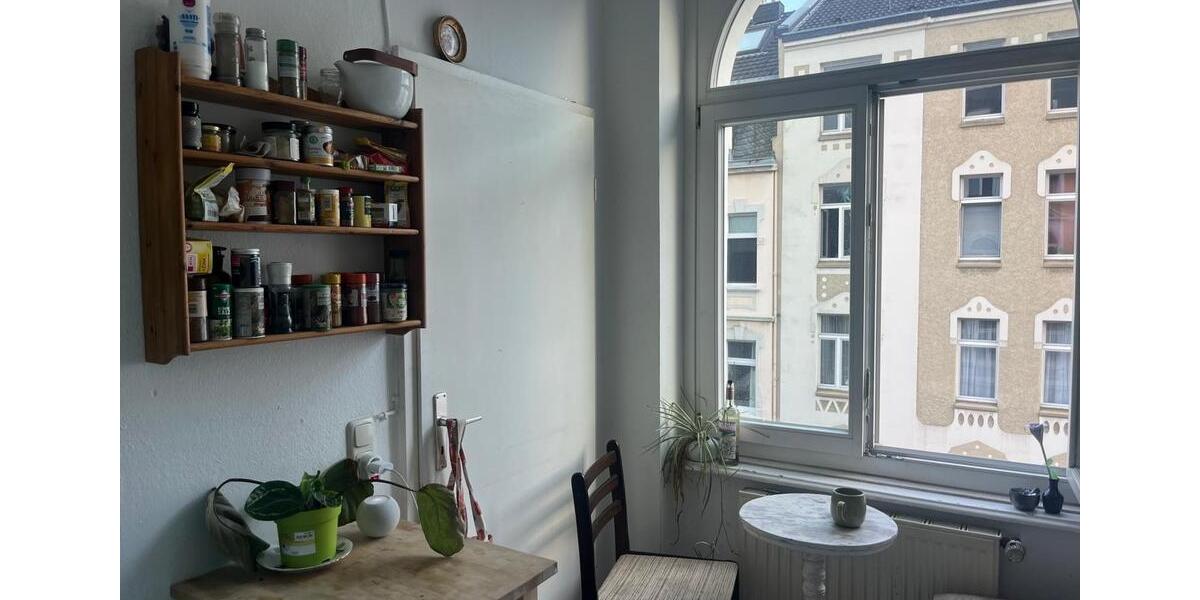 Wohnen auf Zeit Bonn Tannenbusch - 4 Zimmer, 80 m&sup2;, 570&euro; | Angebot:26517762