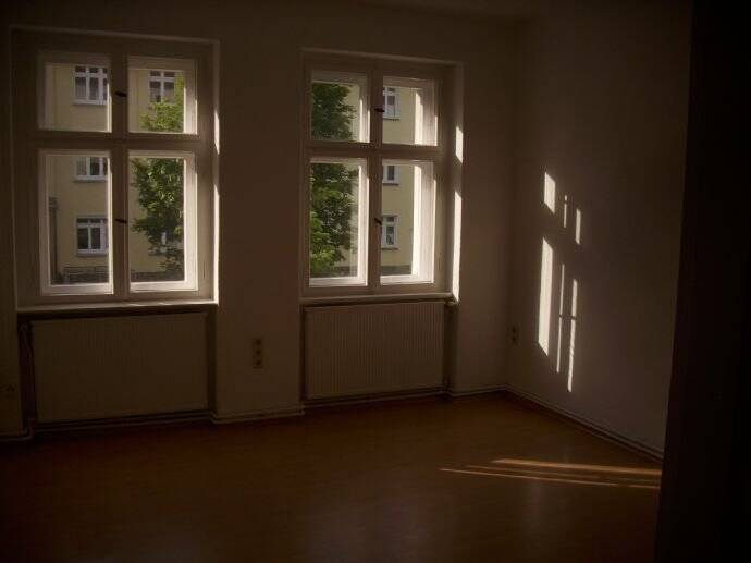 Etagenwohnung Görlitz Innenstadt - 3 Zimmer, 65 m&sup2;, 321&euro; | Angebot:26723957