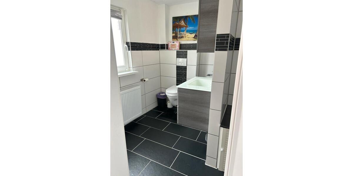 Einfamilienhaus Schleswig - 4 Zimmer, 100 m&sup2;, 1.500&euro; | Angebot:24733896