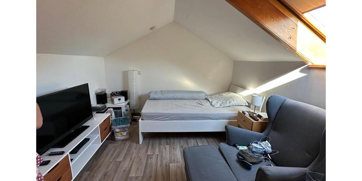 Dachgeschoßwohnung Furth im Wald - 1 Zimmer, 32 m&sup2;, 300&euro; | Angebot:24836301