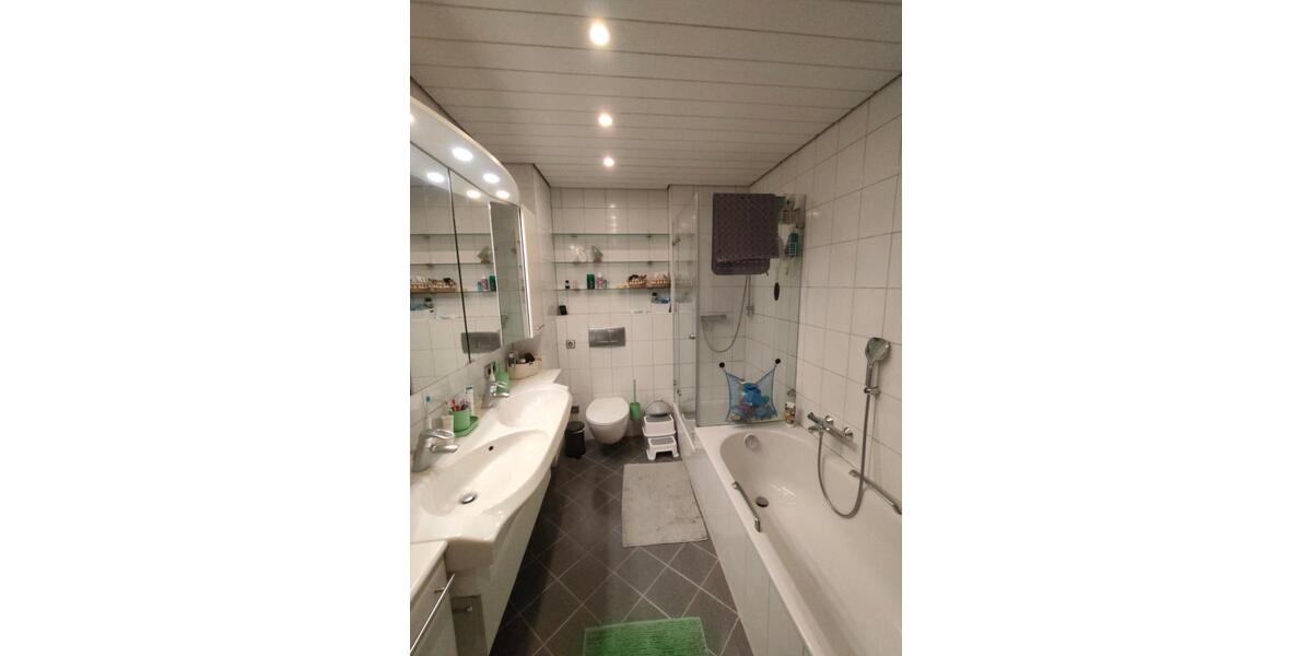 Doppelhaushälfte Friedrichshafen Allmannsweiler - 5.5 Zimmer, 136 m&sup2;, 1.420&euro; | Angebot:26241970