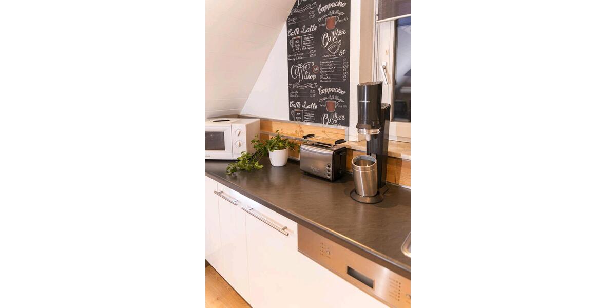 3 Zimmer DG-Wohnung zu vermieten, teilmöbliert, ab April 2026 3 zimmer