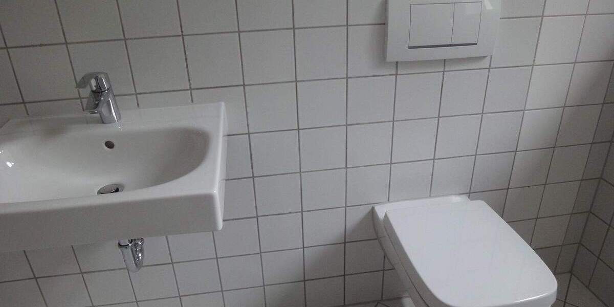 Etagenwohnung Dessau-Roßlau Innenstadt - 4 Zimmer, 121 m&sup2;, 800&euro; | Angebot:25926545