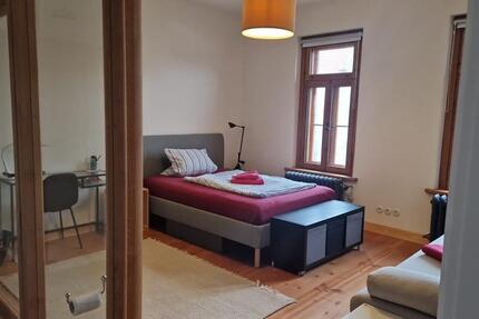 Wohnen auf Zeit Rostock - 1 Zimmer, 24 m&sup2;, 85&euro; | Angebot:23226795
