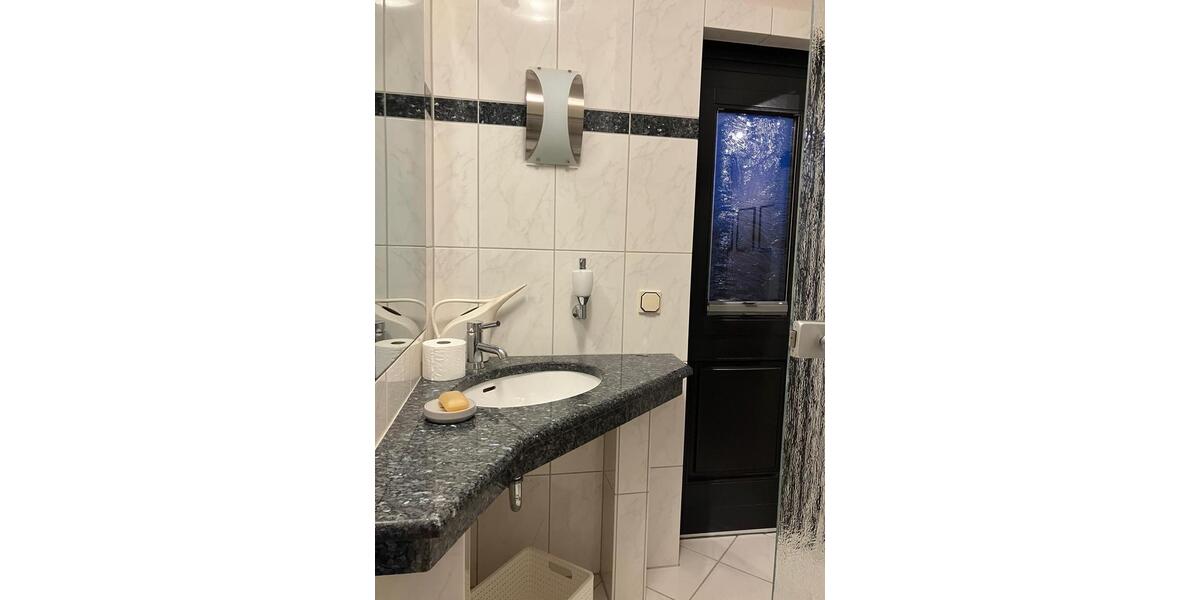 Reihenhaus Wiehl - 4.5 Zimmer, 135 m&sup2;, 1.600&euro; | Angebot:25230052