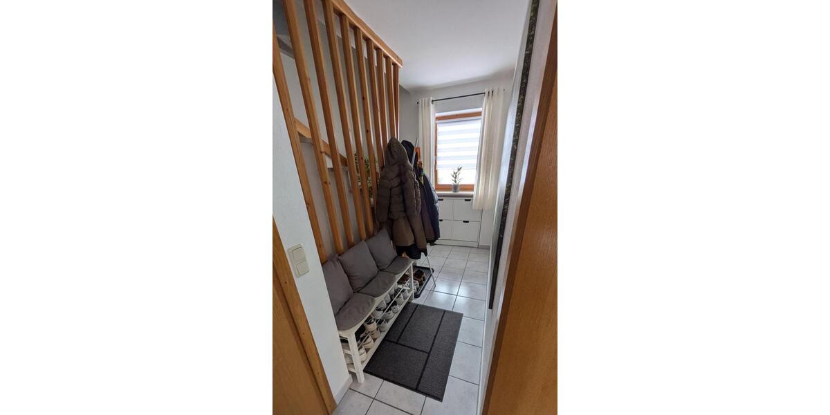 Tittmoning Kirchheim: 4 Zimmerwohnung ab 01.04.26 zu vermieten 4 zimmer