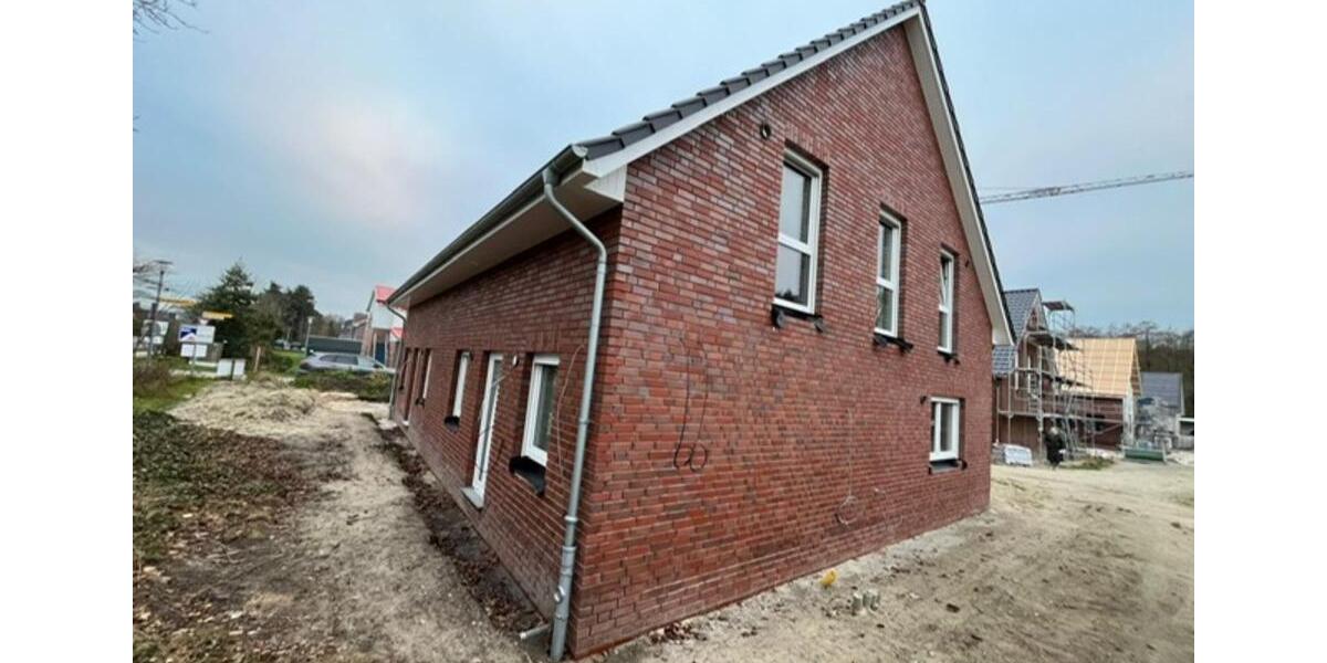 Doppelhaushälfte Schortens - 1.200&euro; | Angebot:24417119