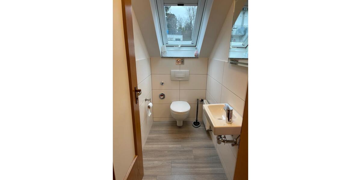 Wohnen auf Zeit Ludwigsburg Oßweil - 3 Zimmer, 15 m&sup2;, 600&euro; | Angebot:24875245