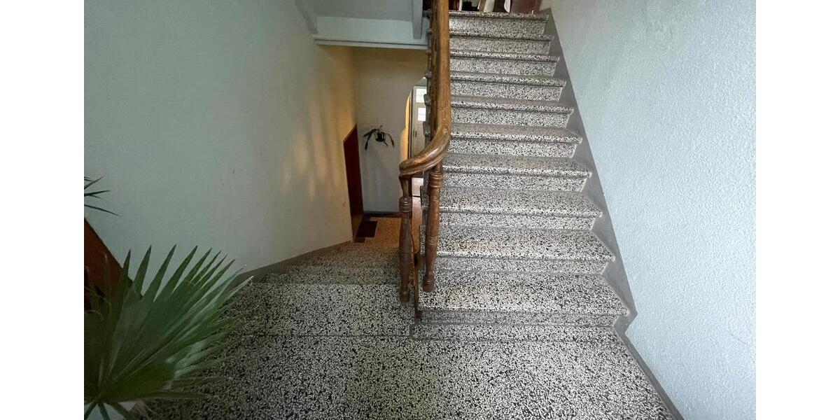 Dachgeschoßwohnung Zerbst (Anhalt) - 3 Zimmer, 102 m&sup2;, 663&euro; | Angebot:26659792